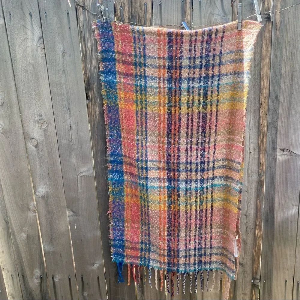 FATFACE Polly Check Scarf - Picture 5 of 8